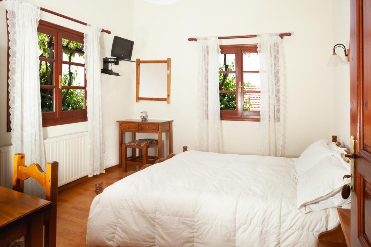 Elatos Country House Bed & Breakfast Portaria  Bagian luar foto