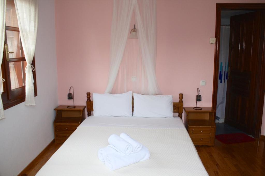 Elatos Country House Bed & Breakfast Portaria  Bagian luar foto