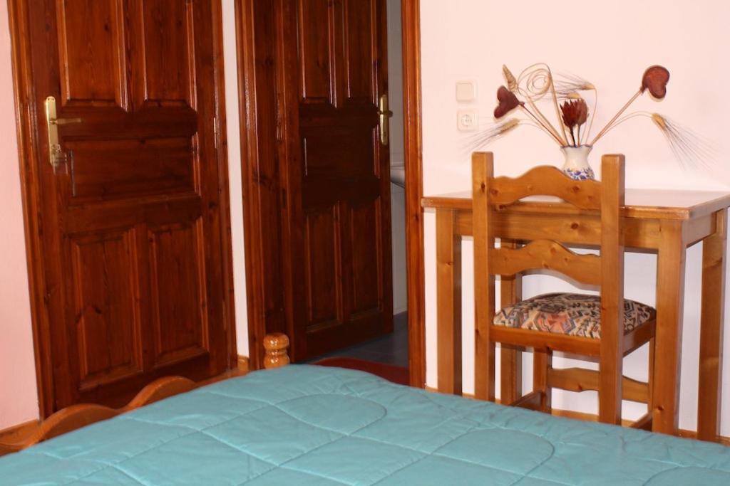 Elatos Country House Bed & Breakfast Portaria  Bagian luar foto