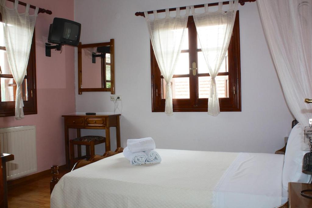 Elatos Country House Bed & Breakfast Portaria  Bagian luar foto